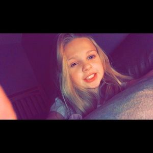 Meet your Posher, Avery